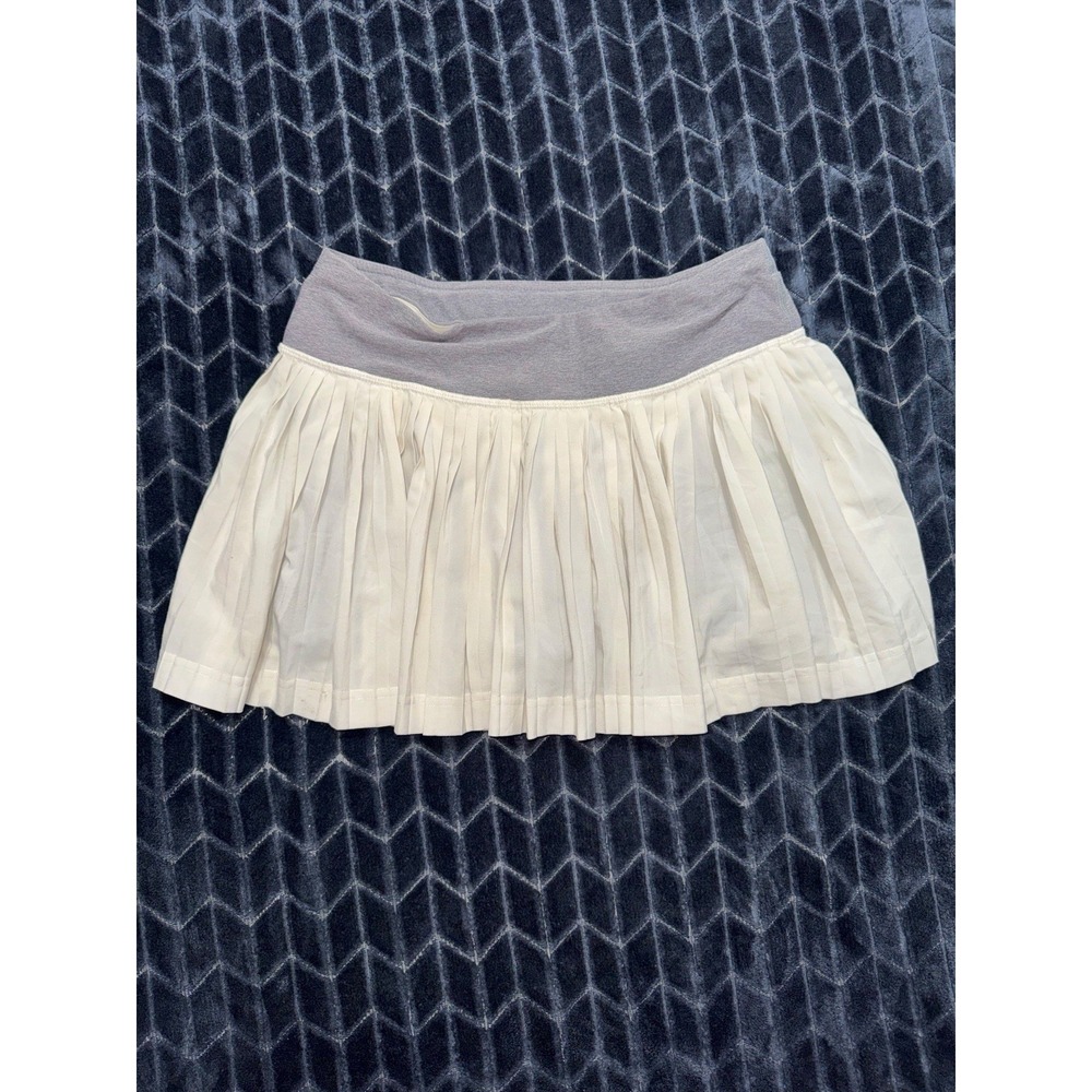Lululemon Women's Pleat To Street Skirt White Heathered Size 4